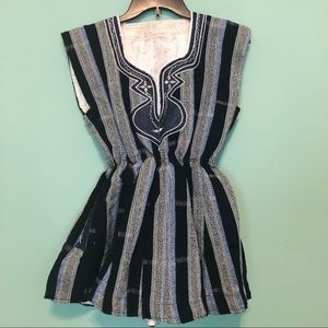 Traditional Woven African Shirt (Fugu)